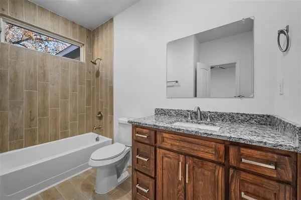 $1,500 | 129 Arapaho Trail, Mabank, TX 75156