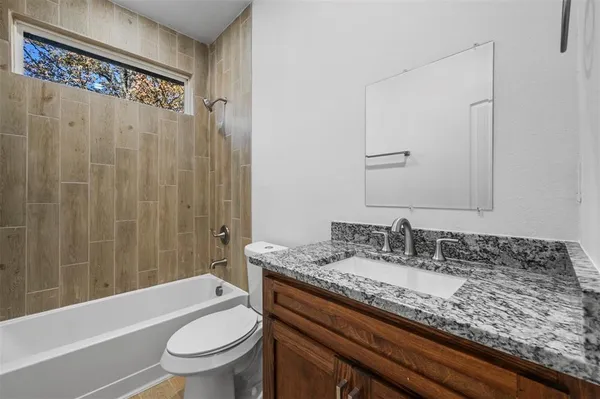 $1,500 | 129 Arapaho Trail, Mabank, TX 75156