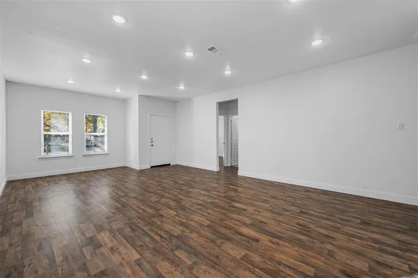 $1,500 | 129 Arapaho Trail, Mabank, TX 75156