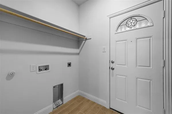 $1,500 | 129 Arapaho Trail, Mabank, TX 75156