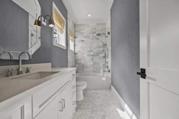 $2,800,000 | 104 Lanitee Circle, Jupiter, FL 33458