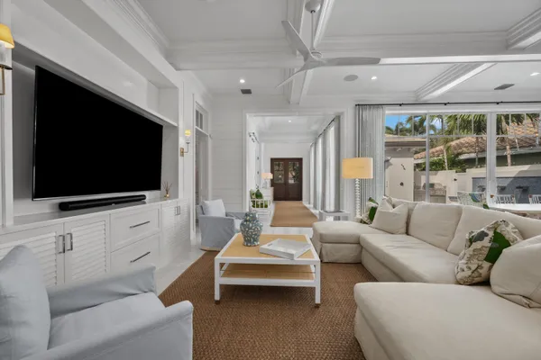 $2,800,000 | 104 Lanitee Circle, Jupiter, FL 33458