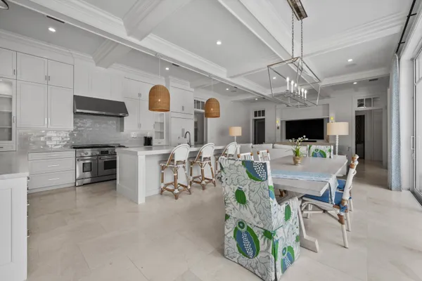 $2,800,000 | 104 Lanitee Circle, Jupiter, FL 33458