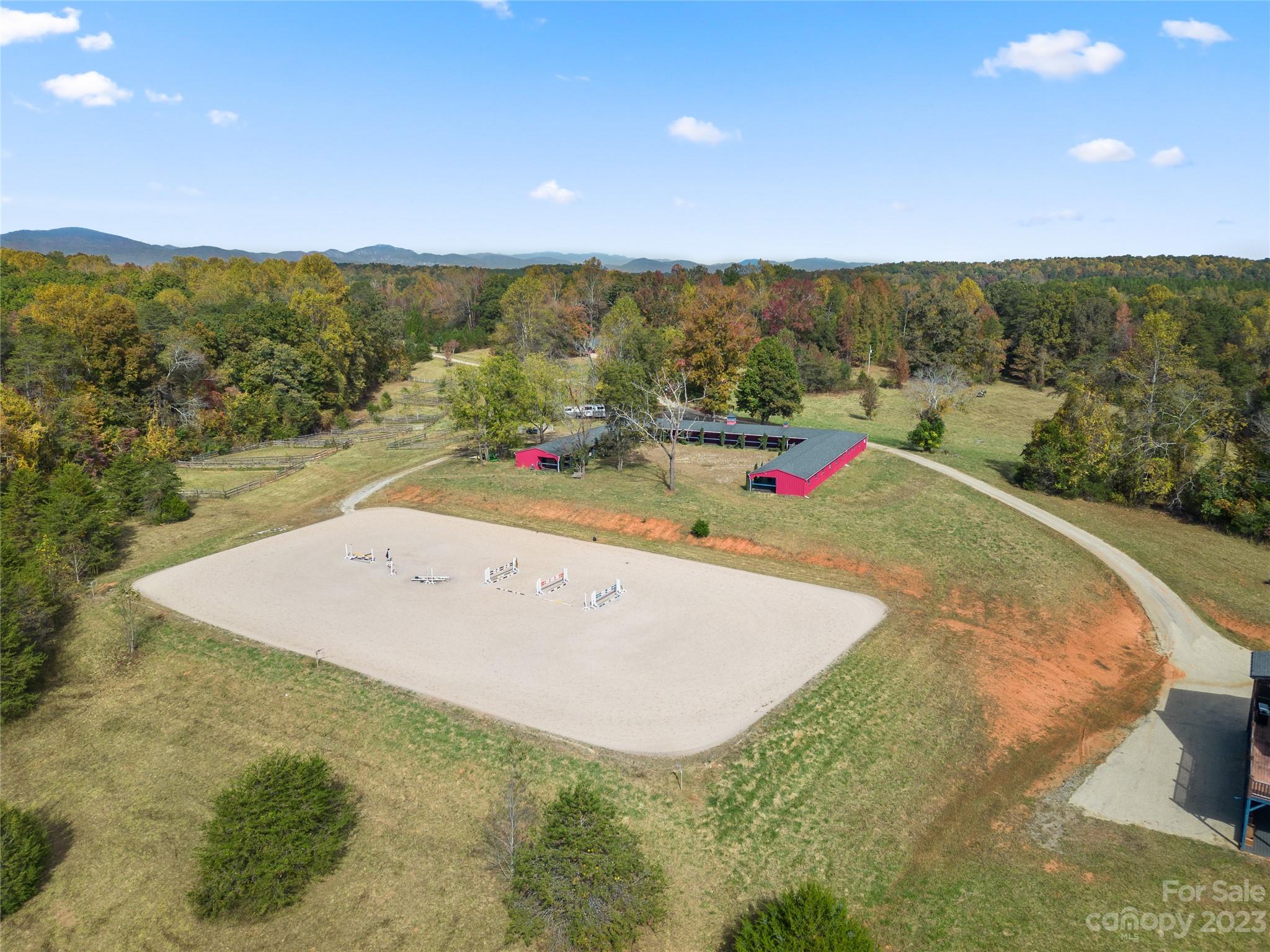 1642 Smith Waldrop Road Columbus, NC 28722 - Photo 3 of 37