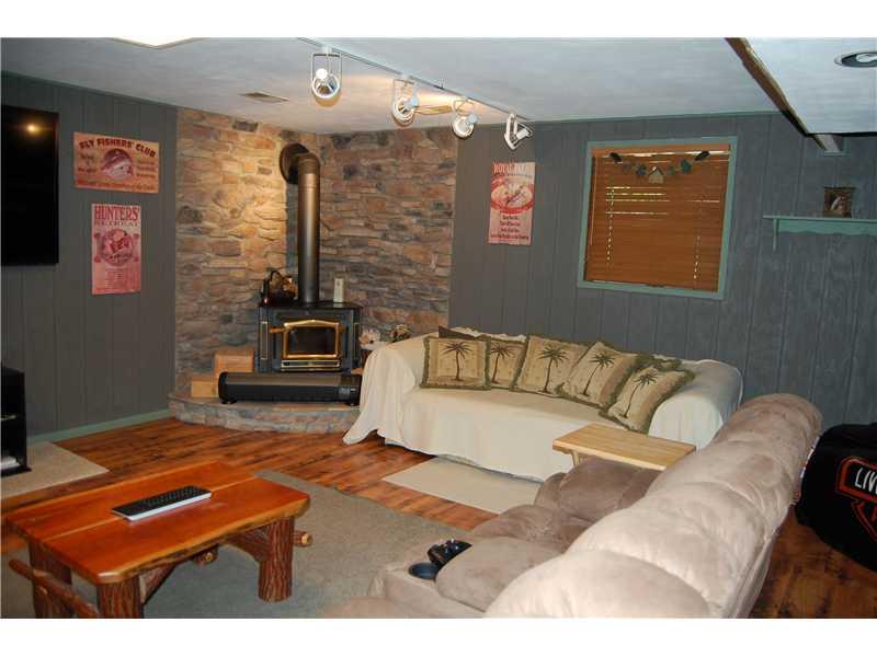 2384 Scenic Ridge Road North Huntingdon, PA 15642 - Photo 16 of 21 Family Room.