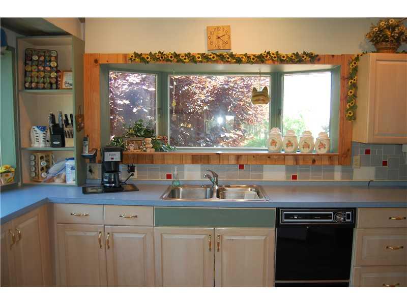 2384 Scenic Ridge Road North Huntingdon, PA 15642 - Photo 6 of 21 Kitchen.