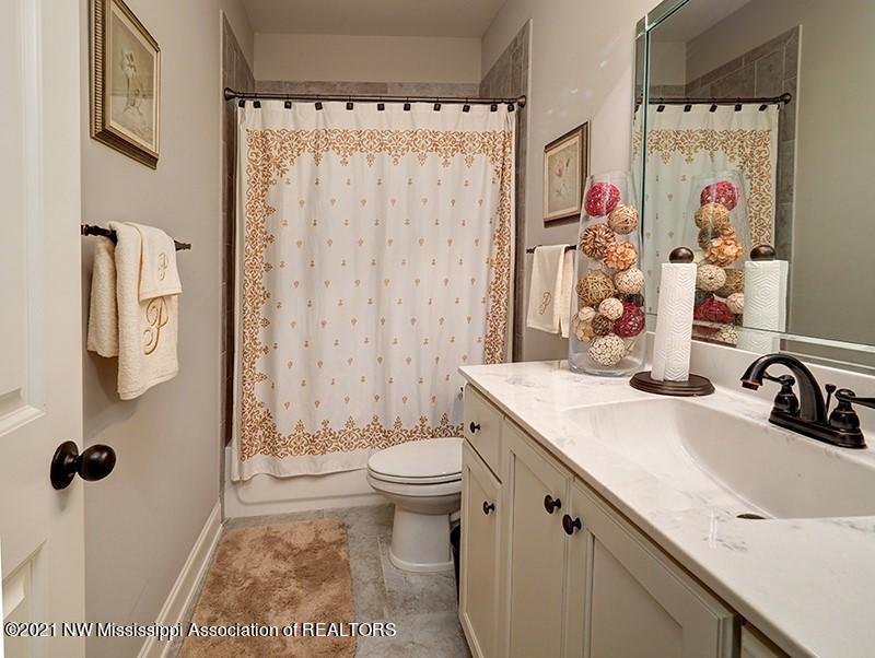 4659 Riva Ridge Drive Olive Branch, MS 38654 - Photo 27 of 38 Full Bath