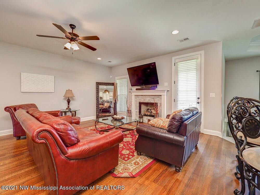 4659 Riva Ridge Drive Olive Branch, MS 38654 - Photo 8 of 38 Great Room