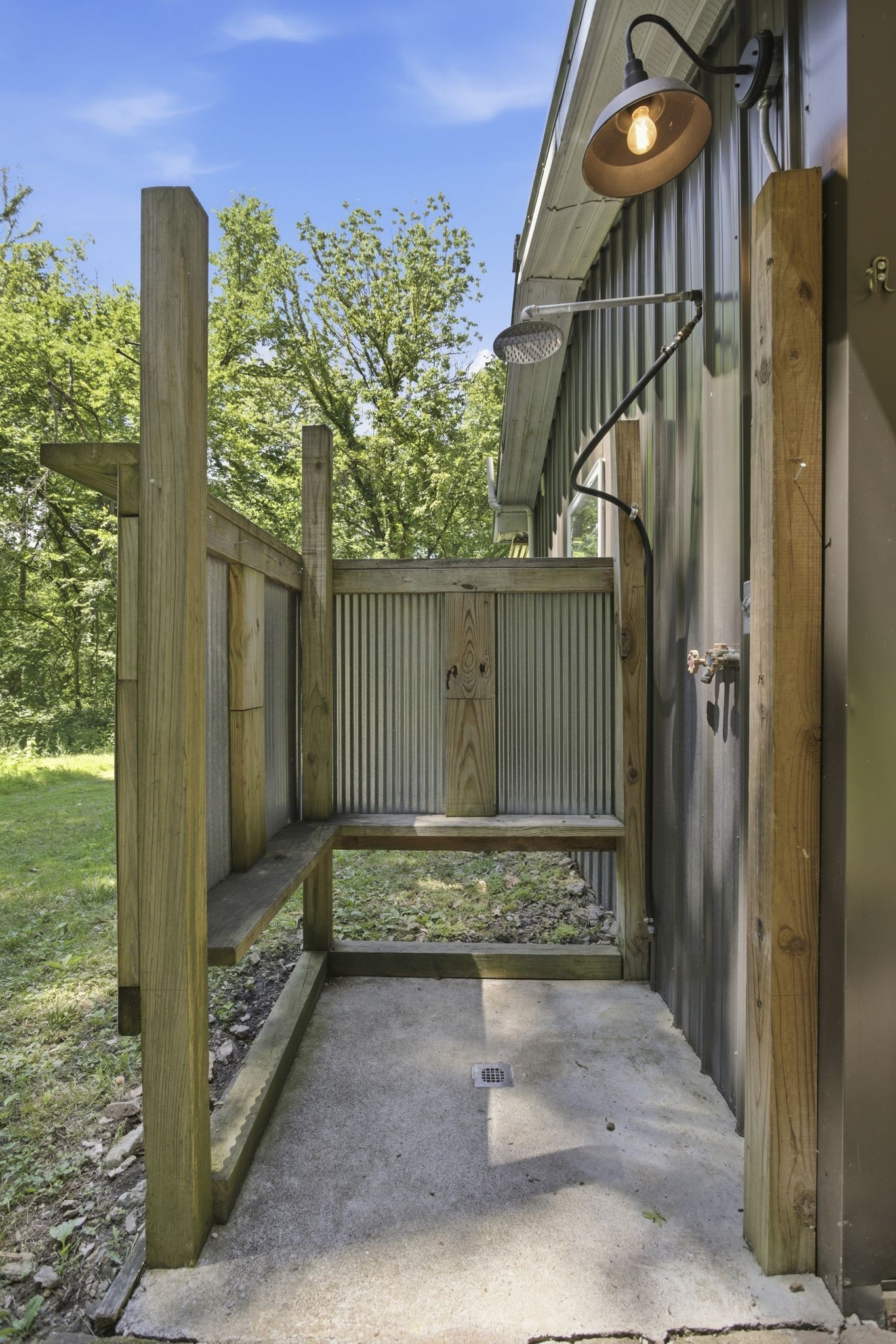 2677 Pigg Schoolhouse Road Santa Fe, TN 38482 - Photo 21 of 35 a view of a pathway of a building with wooden fence