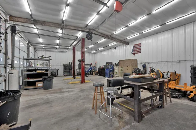 a view of a storage & utility room