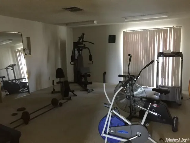 $139,900 | 4876 Brookdale Drive, Unit 161, Sacramento, CA 95834