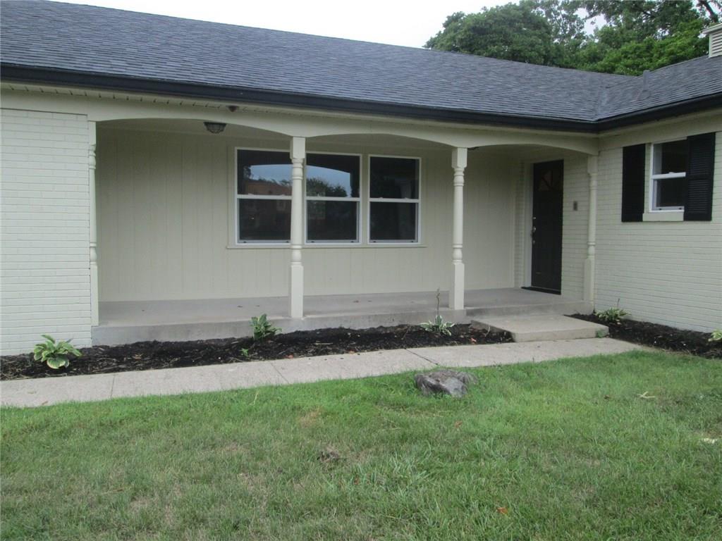 5306 Brendonridge Road Indianapolis, IN 46226 - Photo 2 of 29 Gallery Image 2