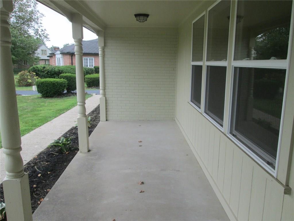 5306 Brendonridge Road Indianapolis, IN 46226 - Photo 3 of 29 Gallery Image 3