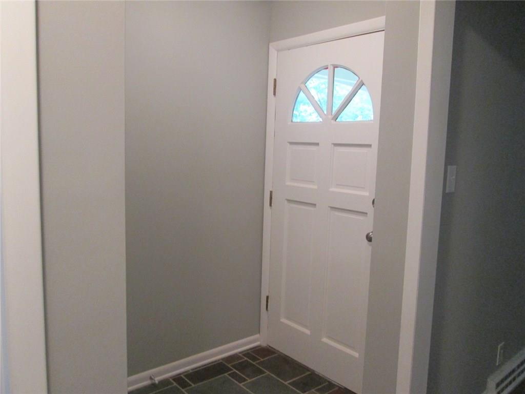 5306 Brendonridge Road Indianapolis, IN 46226 - Photo 4 of 29 Gallery Image 4
