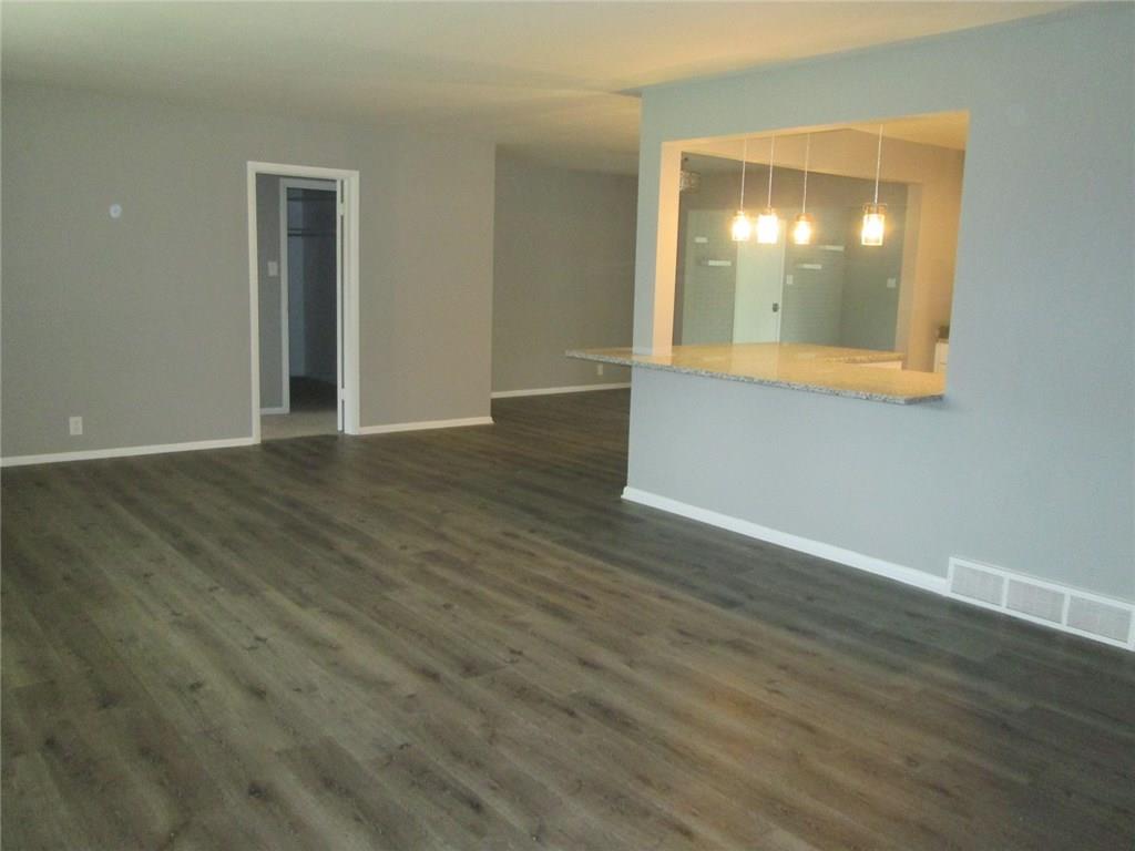 5306 Brendonridge Road Indianapolis, IN 46226 - Photo 6 of 29 Gallery Image 6