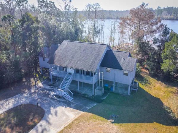 $499,000 | 29 Gibson Road, Sopchoppy, FL 32358