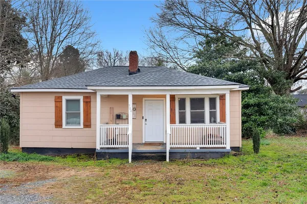 $199,000 | 904 Anderson Street, Belton, SC 29627