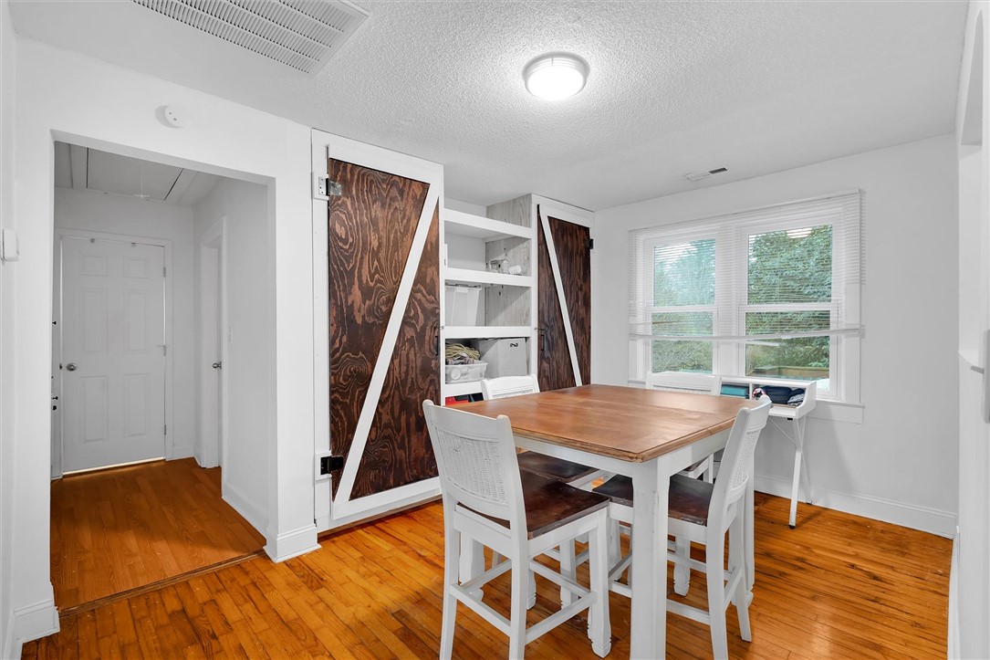 904 Anderson Street Belton, SC 29627 - Photo 4 of 15