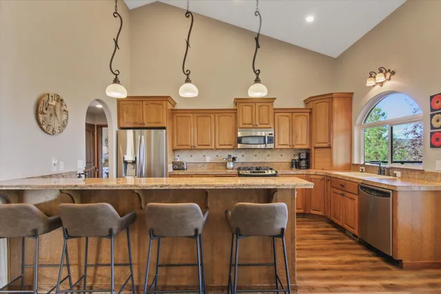 $750,000 | 1155 East Quartz Lane, Spokane, WA 99208