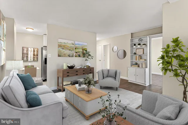 $299,000 | 501 Slaters Lane, Unit 513, Alexandria, VA 22314