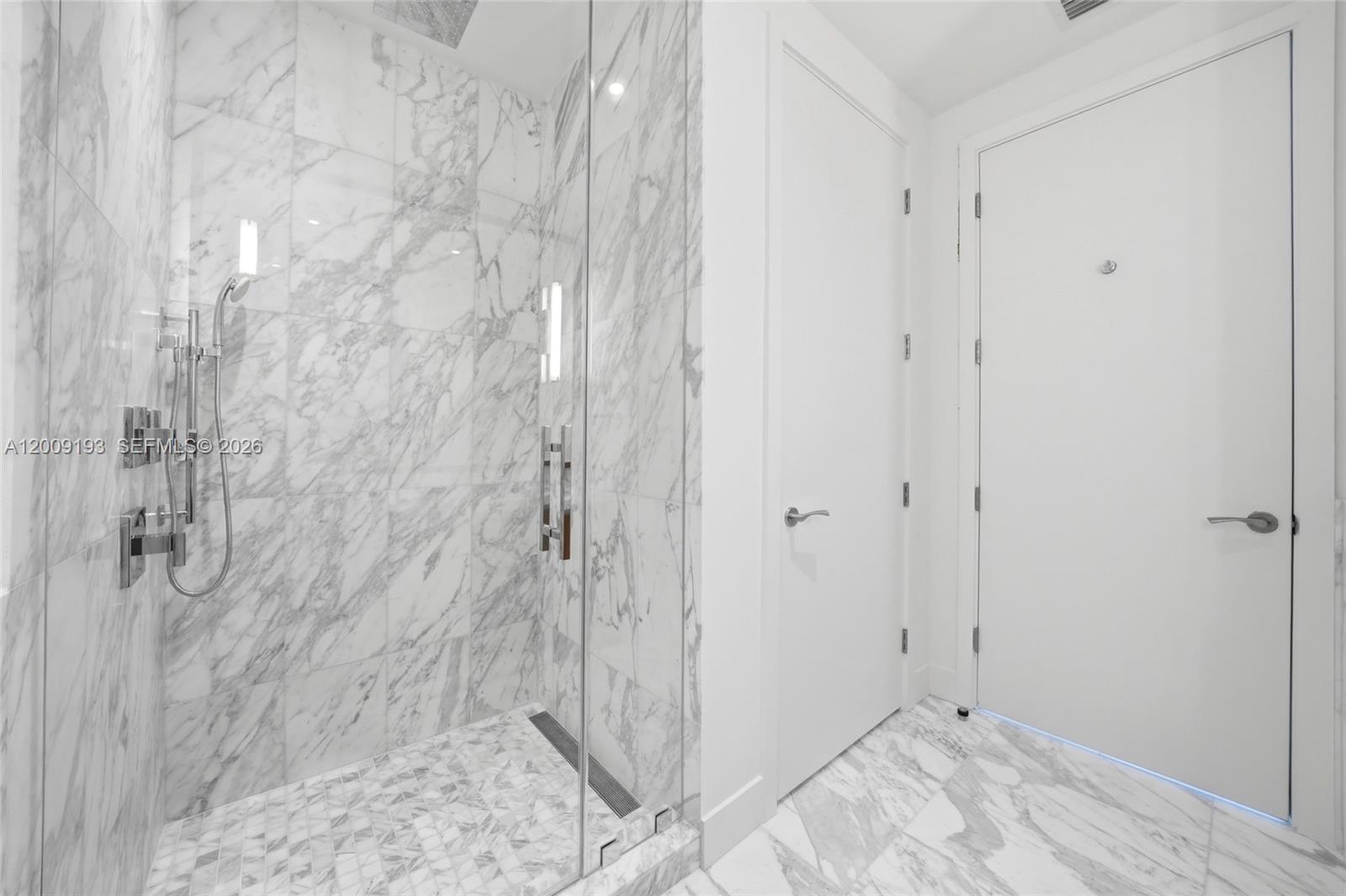 175 Southeast 25th Road, Unit 1403 Miami, FL 33129 - Photo 15 of 22