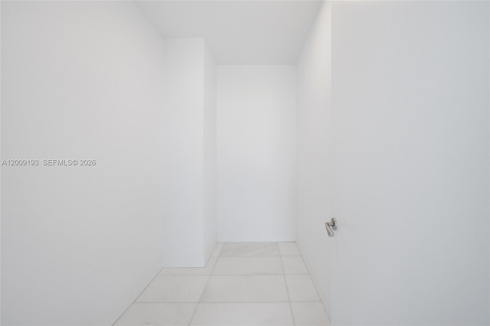 175 Southeast 25th Road, Unit 1403 Miami, FL 33129 - Photo 16 of 22