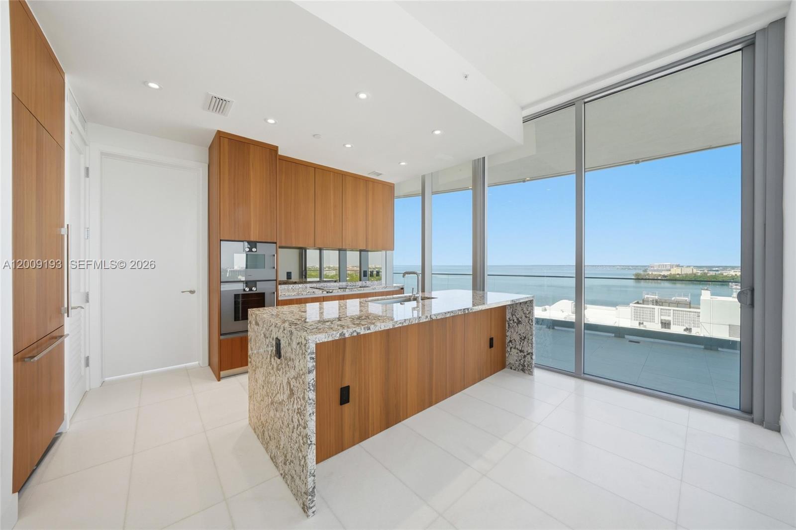 175 Southeast 25th Road, Unit 1403 Miami, FL 33129 - Photo 4 of 22