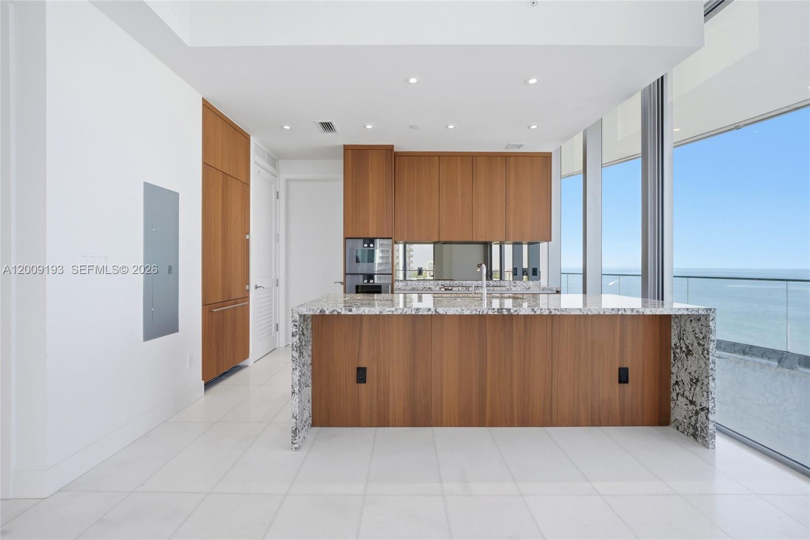175 Southeast 25th Road, Unit 1403 Miami, FL 33129 - Photo 8 of 22