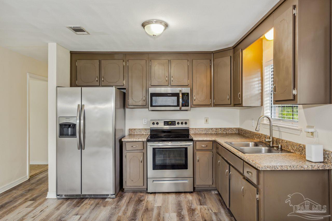 1223 Barth Road Molino, FL 32577 - Photo 8 of 22 Gallery Image 8