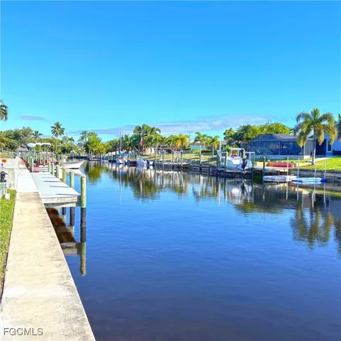 $145,000 | 3901 Del Prado Boulevard South, Unit 202, Cape Coral, FL 33904
