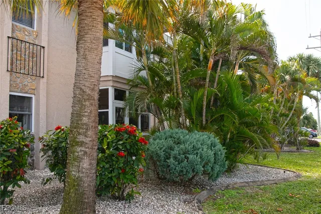 $145,000 | 3901 Del Prado Boulevard South, Unit 202, Cape Coral, FL 33904