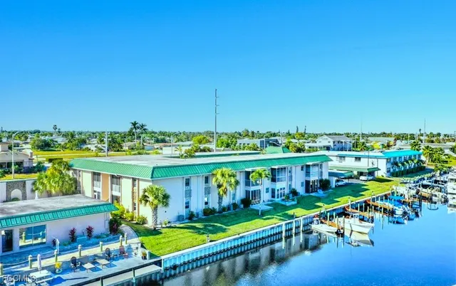 $145,000 | 3901 Del Prado Boulevard South, Unit 202, Cape Coral, FL 33904