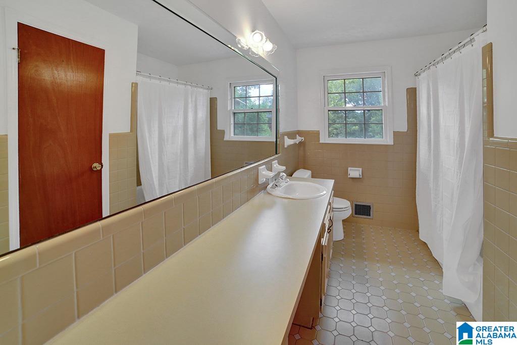 5909 Southcrest Road Birmingham, AL 35213 - Photo 11 of 27