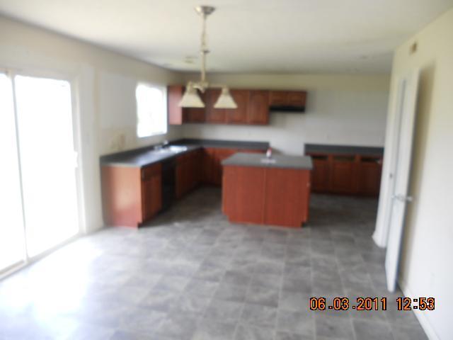 2736 Rothe Lane Indianapolis, IN 46229 - Photo 2 of 7 Gallery Image 2