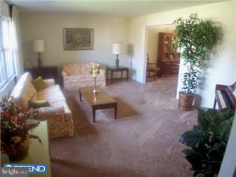3290 Bartram Road Willow Grove, PA 19090 - Photo 3 of 12 Gallery Image 3
