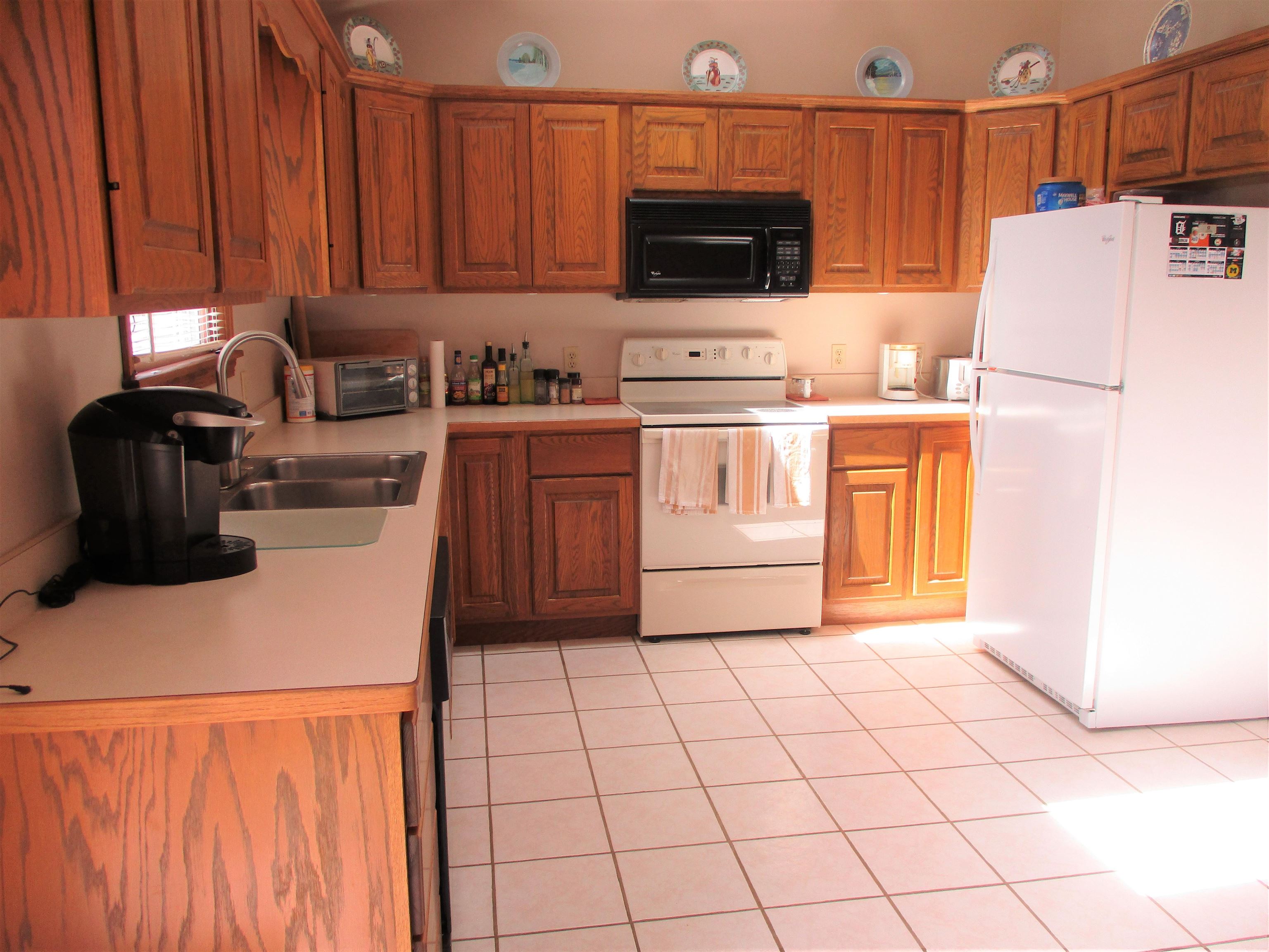 4842 West Colby Road Perry, MI 48872 - Photo 11 of 57 50084854-10.JPG