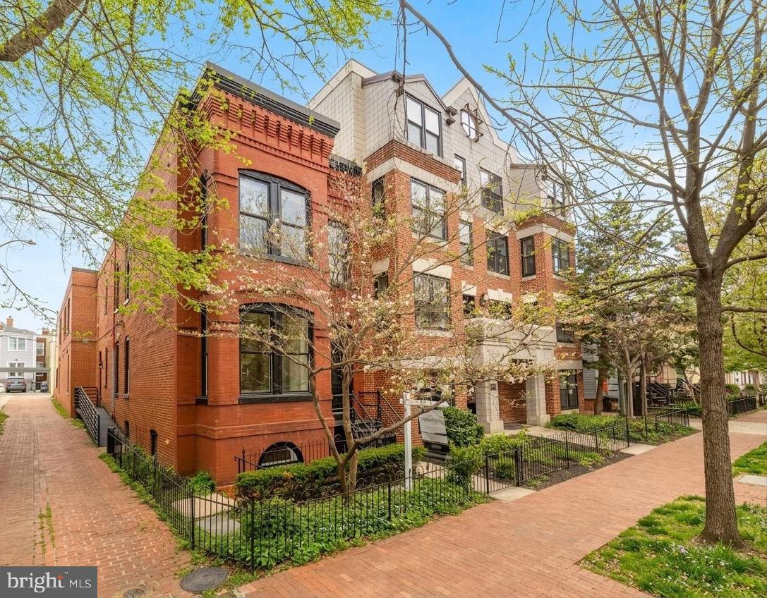 329 8th Street Northeast Washington, DC 20002 - Photo 51 of 52 Image is virtually altered