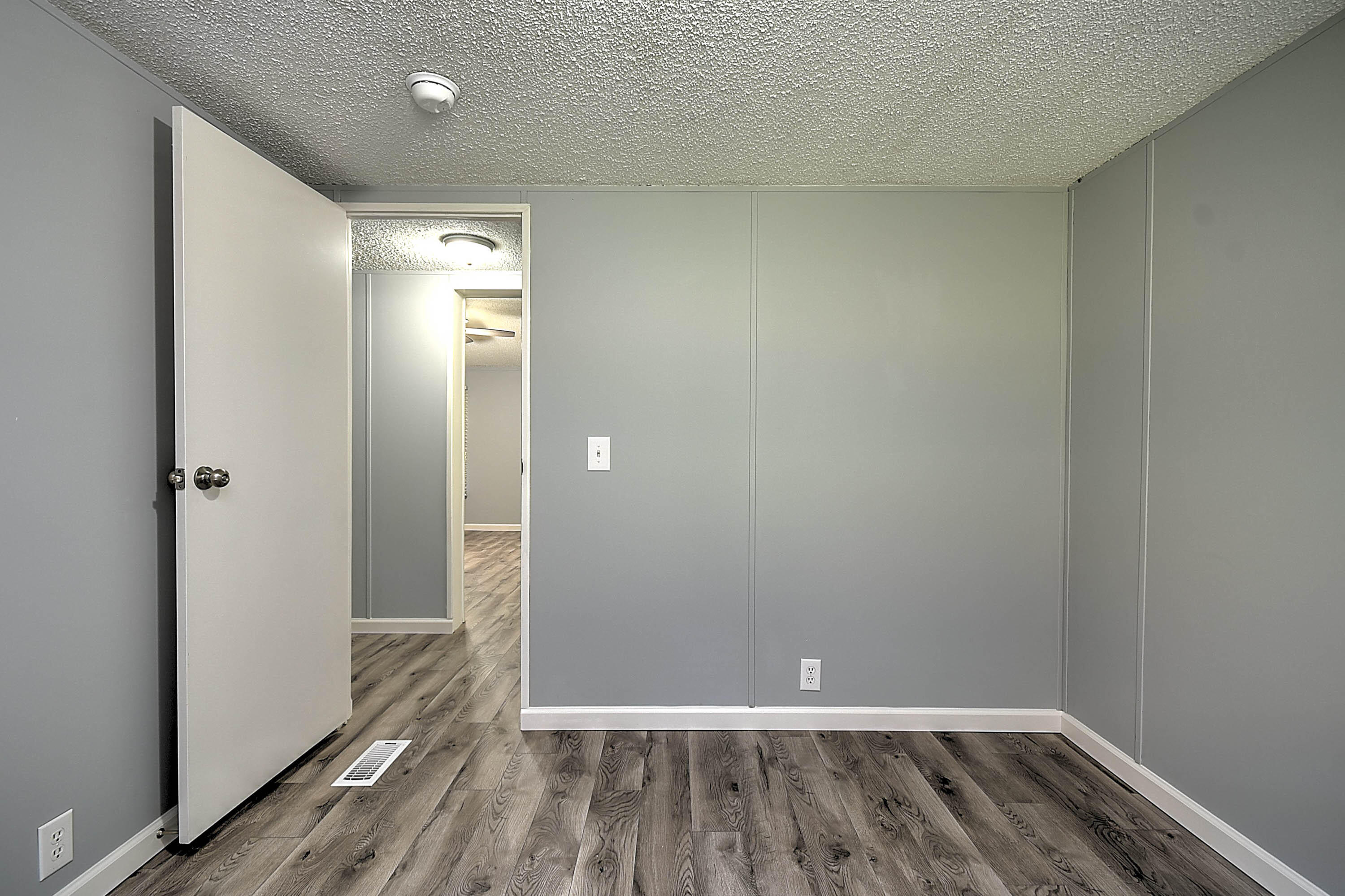 955 South Water Fork Road Greeneville, TN 37743 - Photo 17 of 31 Bedroom #3