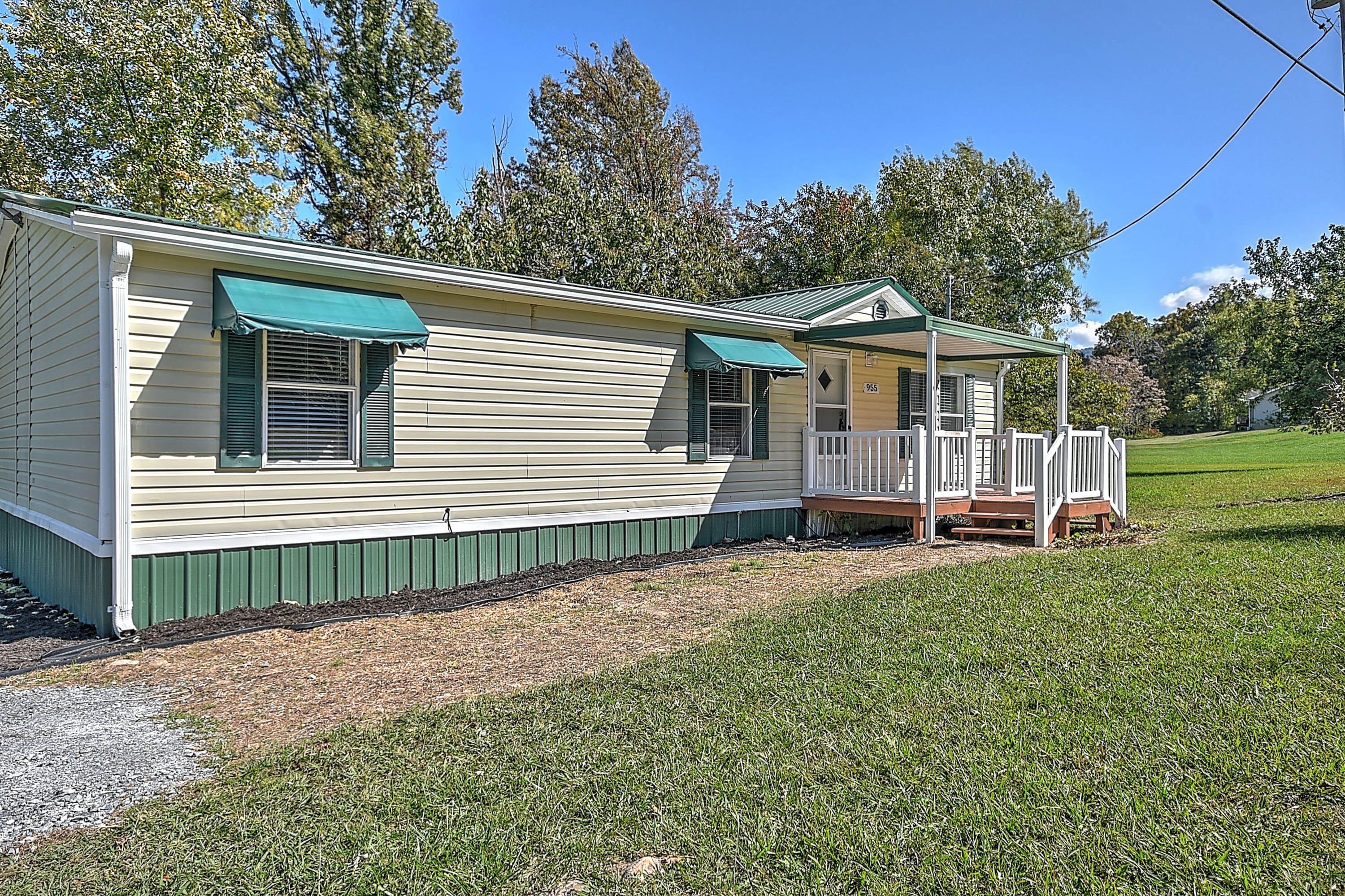 955 South Water Fork Road Greeneville, TN 37743 - Photo 2 of 31 Front of Home