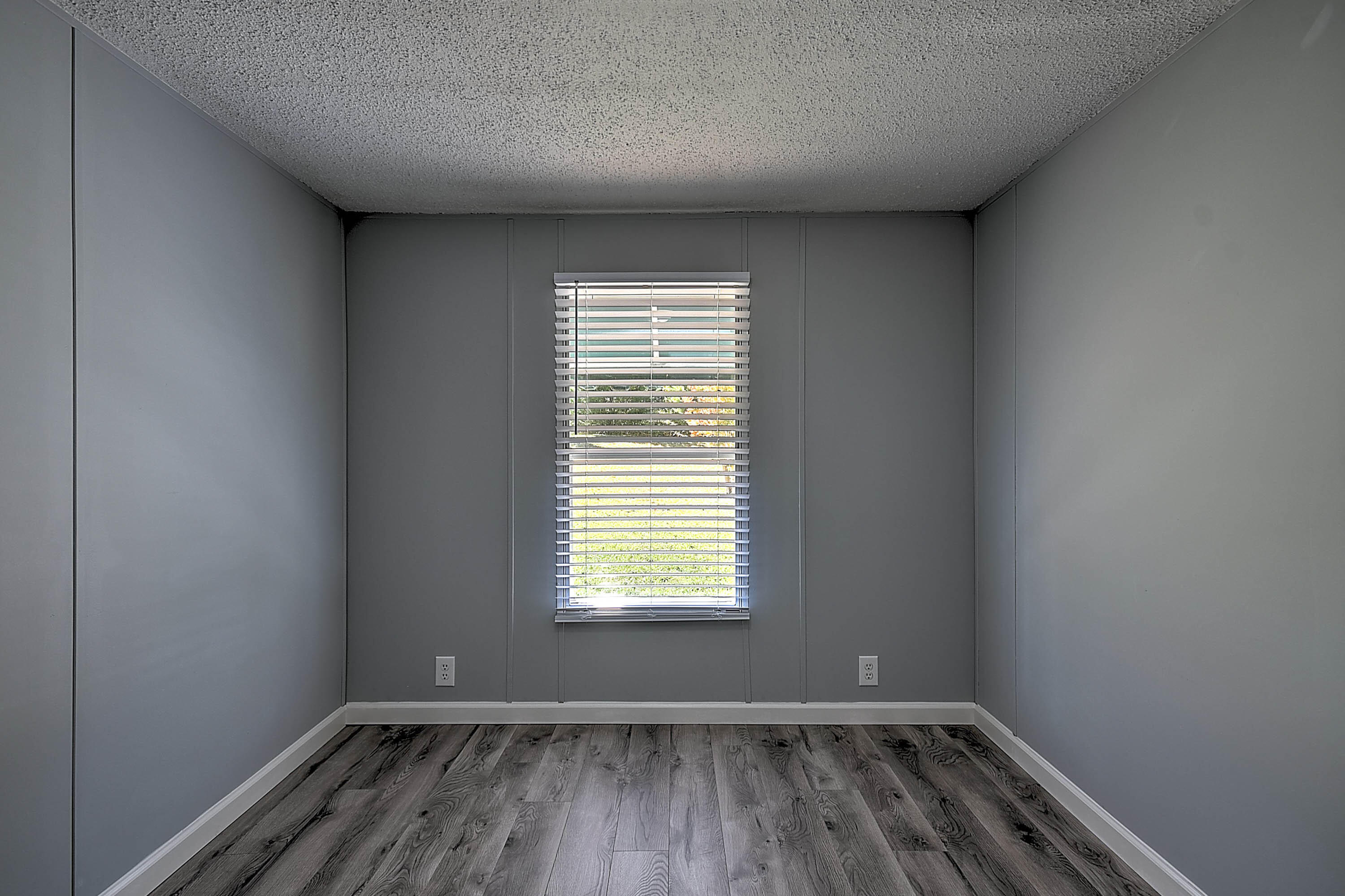 955 South Water Fork Road Greeneville, TN 37743 - Photo 24 of 31 Bedroom #2