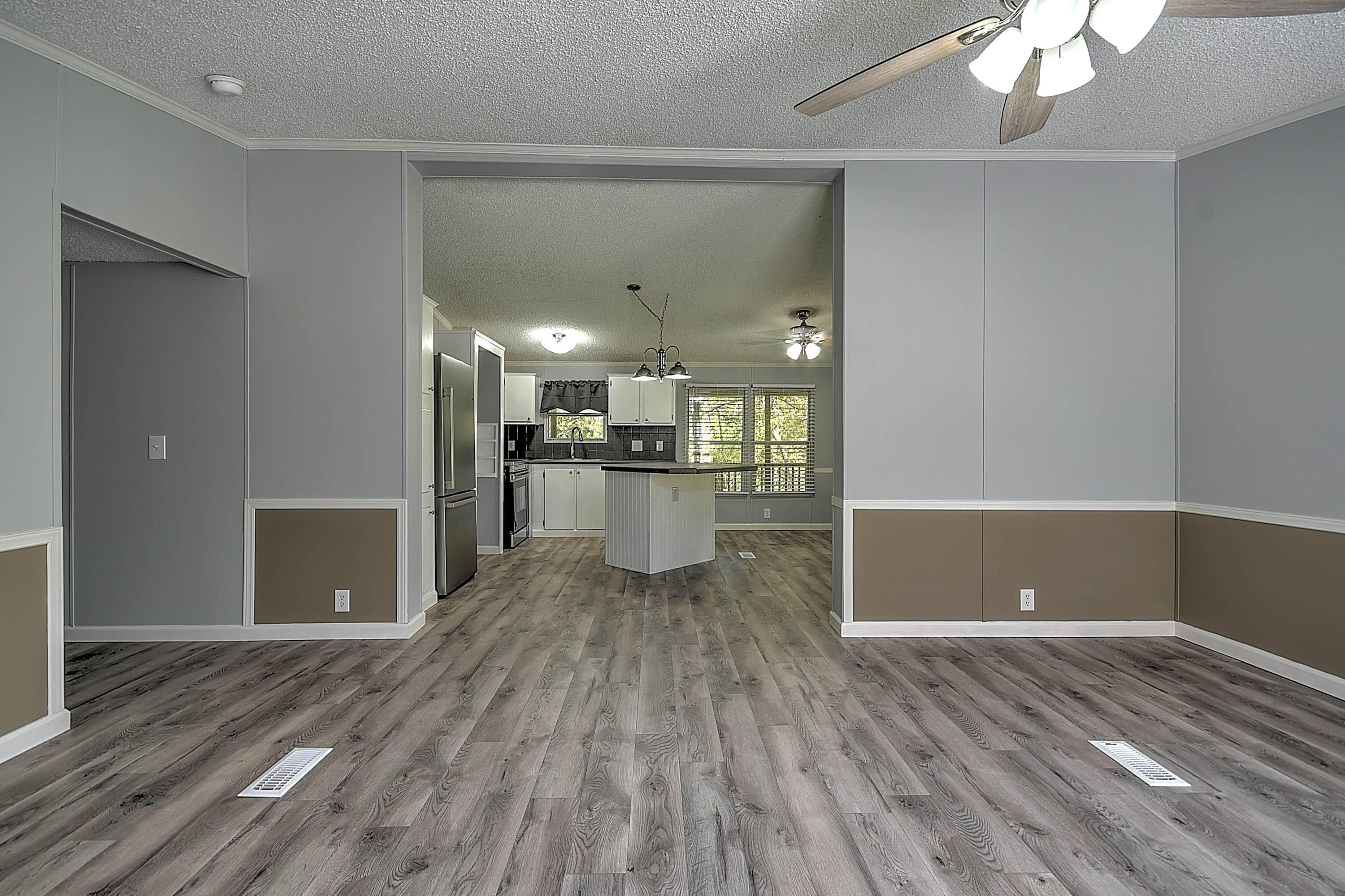 955 South Water Fork Road Greeneville, TN 37743 - Photo 6 of 31 Living Room into Kitchen