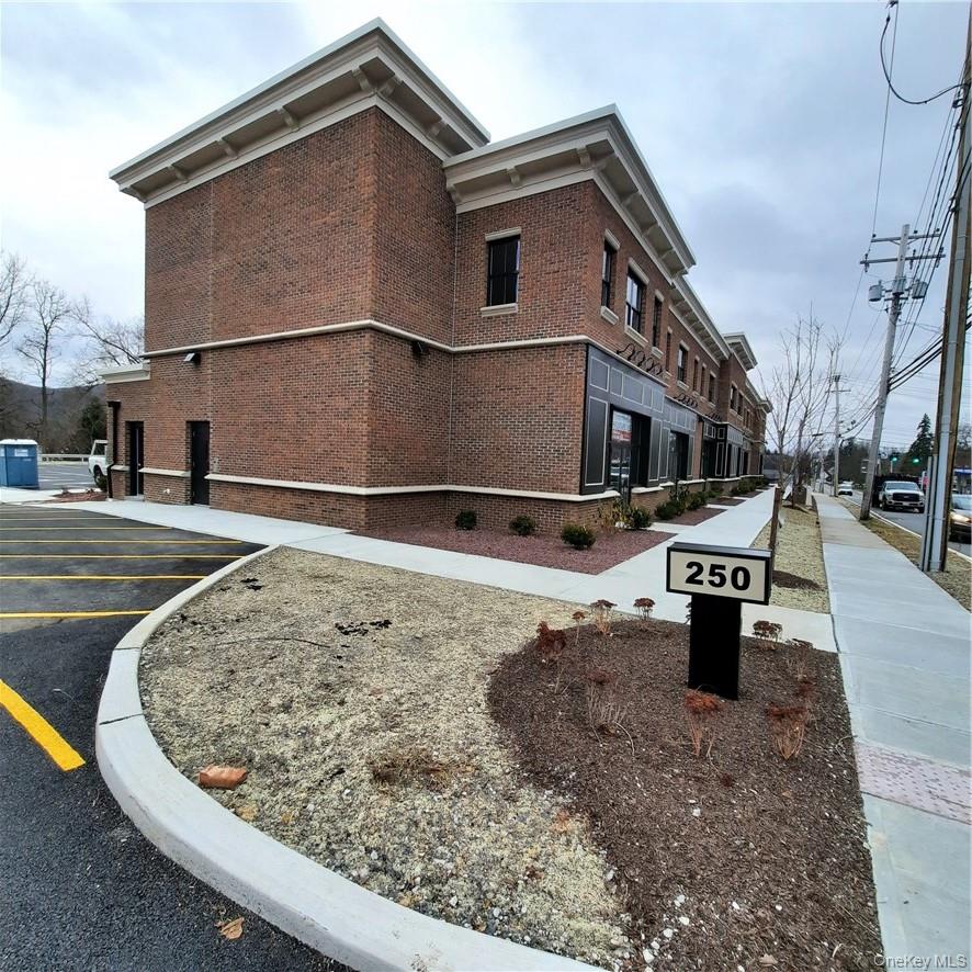 250 Route 32 Central Valley, Unit 206 Central Valley, NY 10917 - Photo 3 of 18