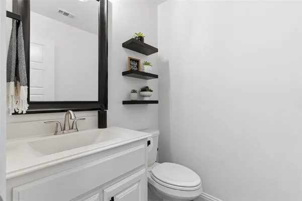 $448,000 | 10908 Slick Rock Drive, Benbrook, TX 76126