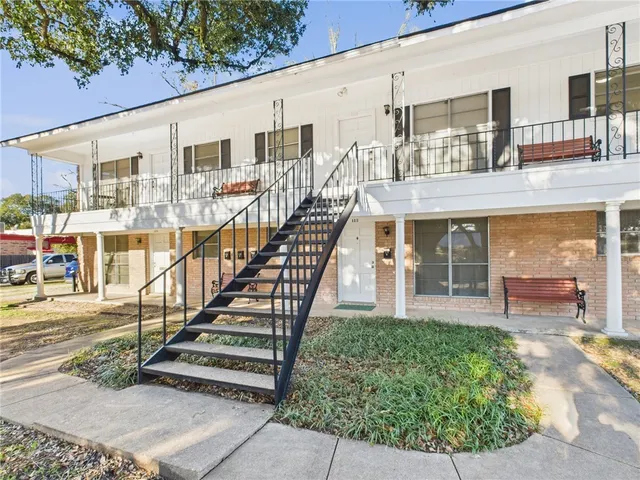 $675,000 | 109 Wood Street, Navasota, TX 77868