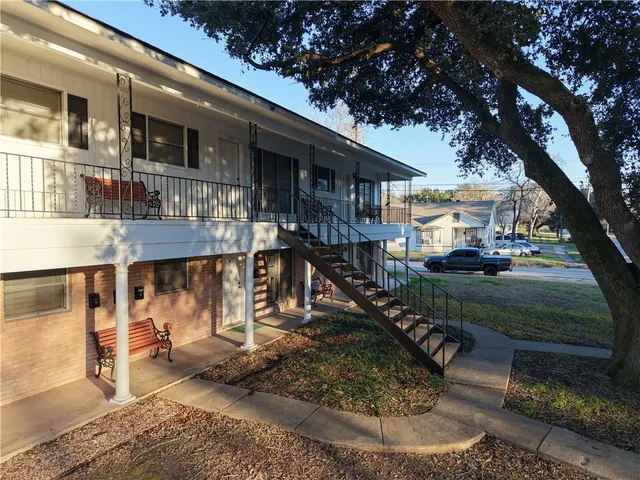 $675,000 | 109 Wood Street, Navasota, TX 77868