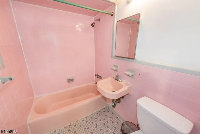 $1,450 | 601 Fairview Avenue, Fairview, NJ 07022