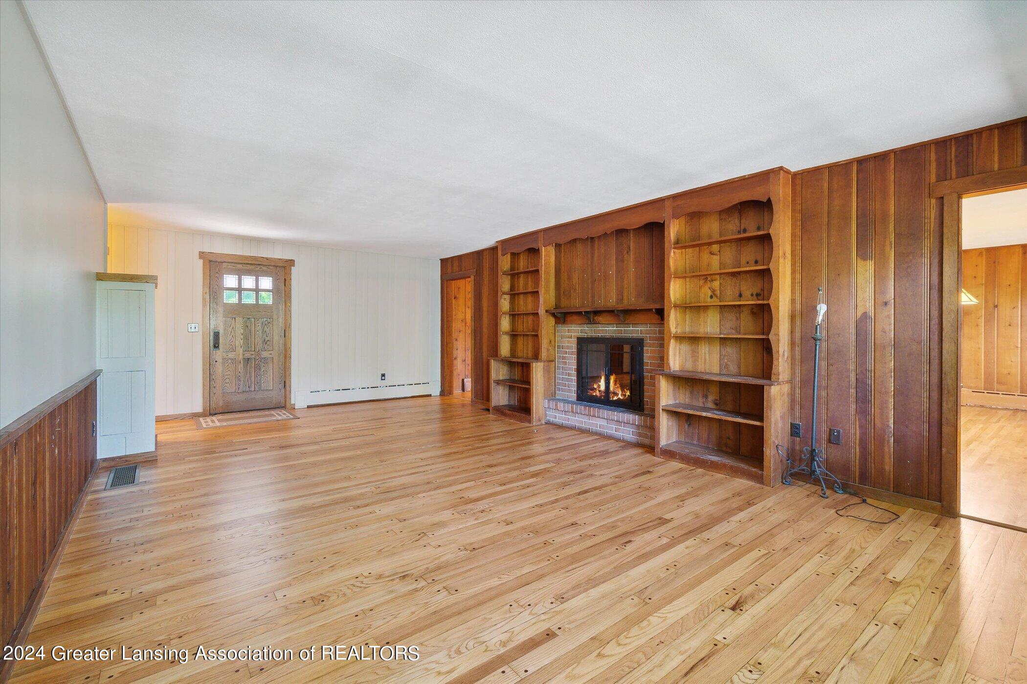 Living Room Gas Fireplace