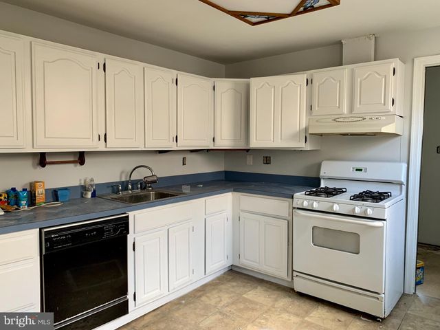 $320,000 | 249 East Thompson Street, Philadelphia, PA 19125