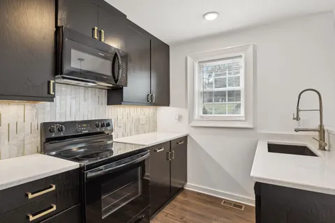 $535,000 | 1615 A Cahal Avenue, Nashville, TN 37206