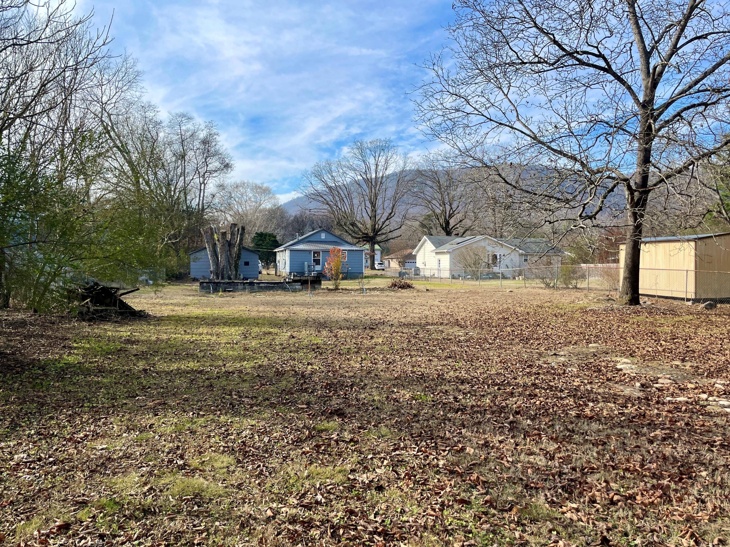 207 Weeks Road Soddy Daisy, TN 37379 - Photo 15 of 18 weeks5